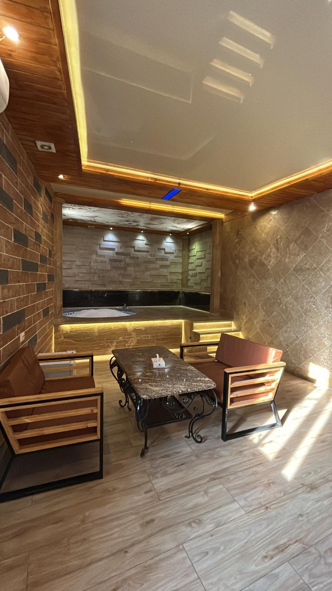 Aleppo Hotel Erivan Exterior foto
