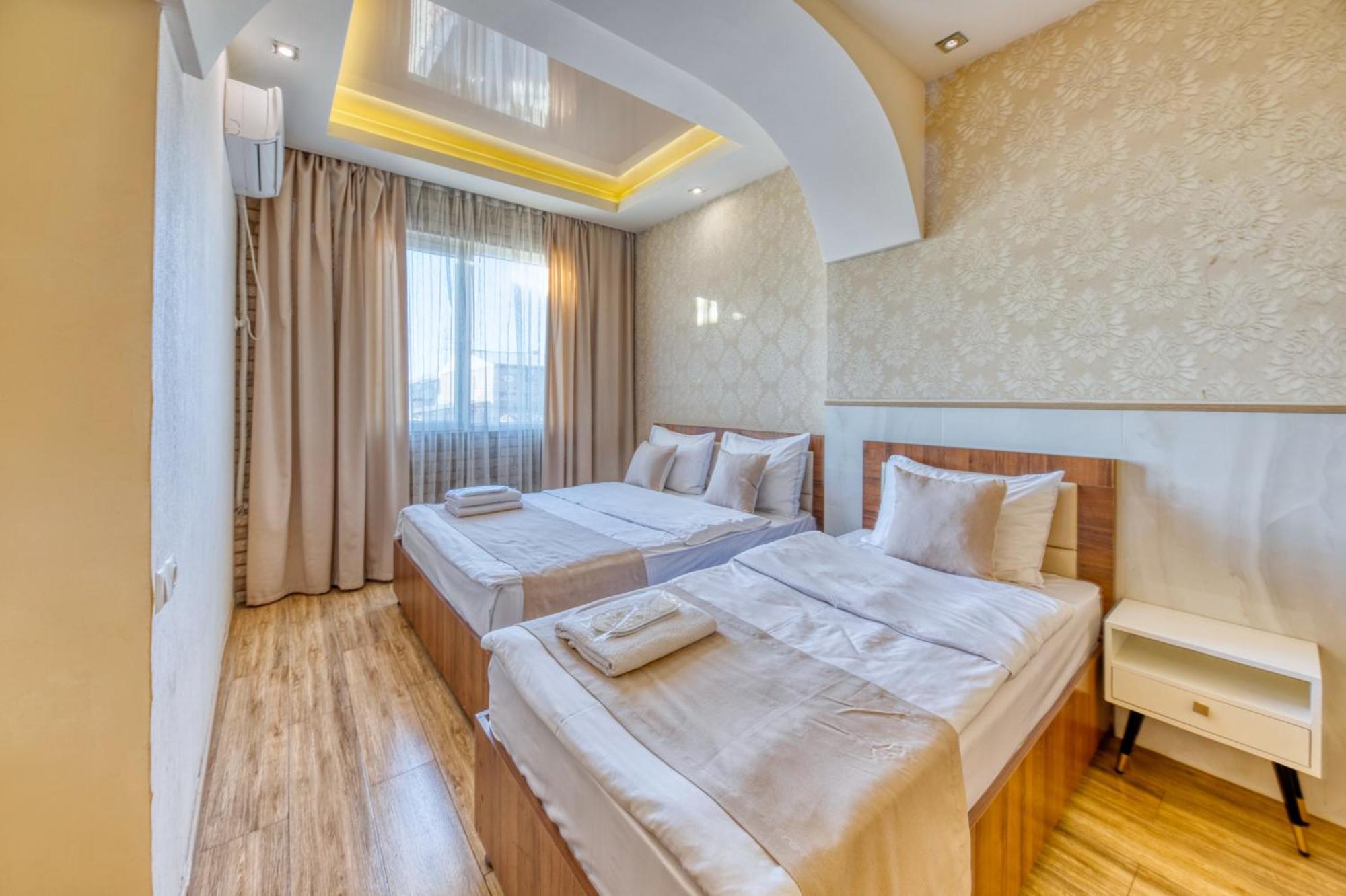 Aleppo Hotel Erivan Exterior foto