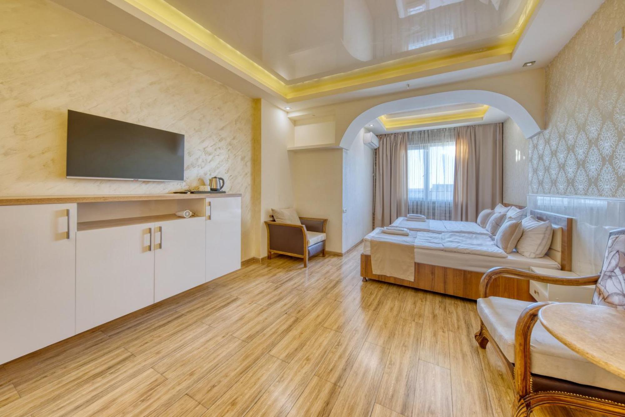 Aleppo Hotel Erivan Exterior foto